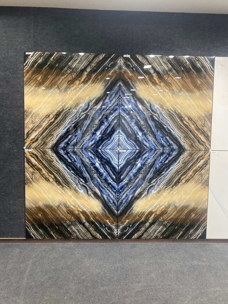 Gạch 1200x1200 Vân Đối Xứng – Ghép Vân Vô Cực, Bề Mặt Siêu Bóng