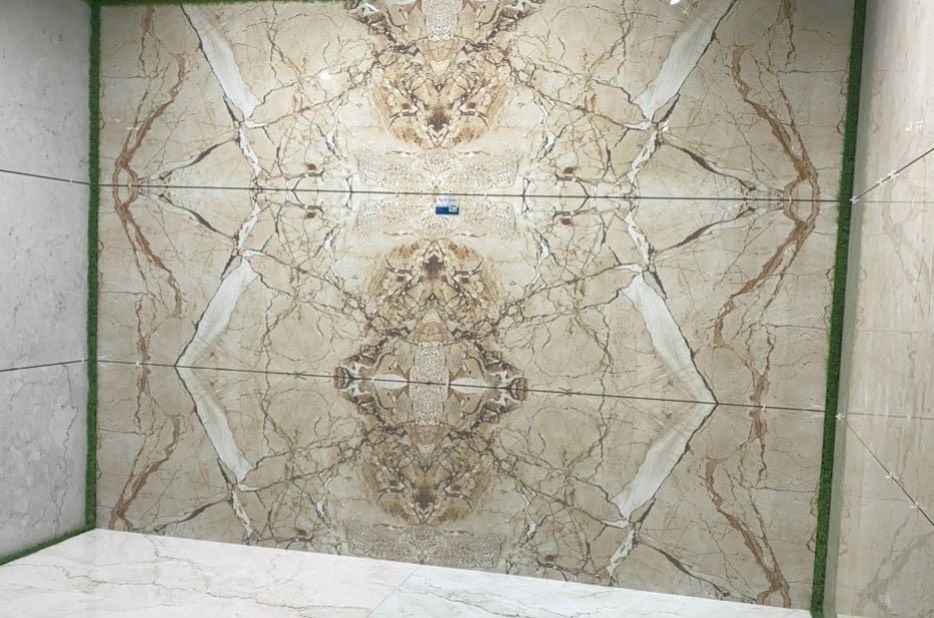 Gạch 800x1600 Đá Bóng Kính Vàng Vân Đá